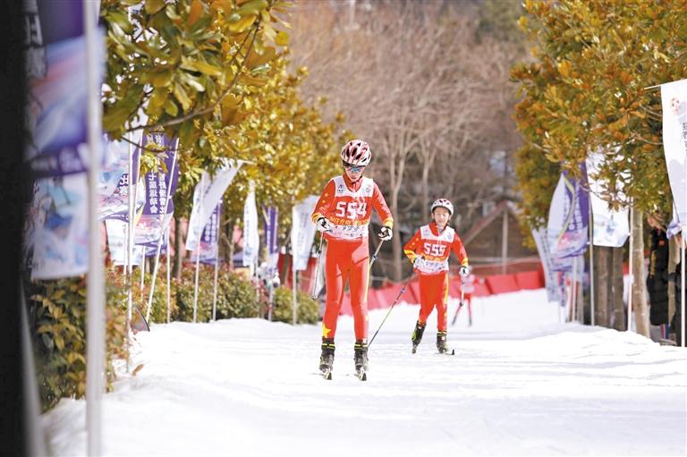 陕西省第八届滑雪大会暨越野滑雪公开赛举行